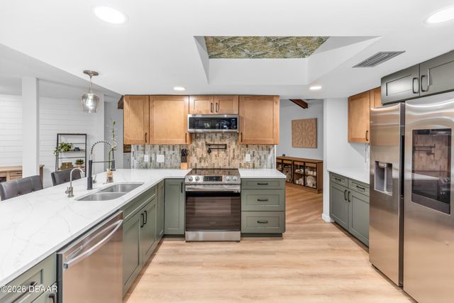 634 E Lehigh Drive, Deltona, FL 32738