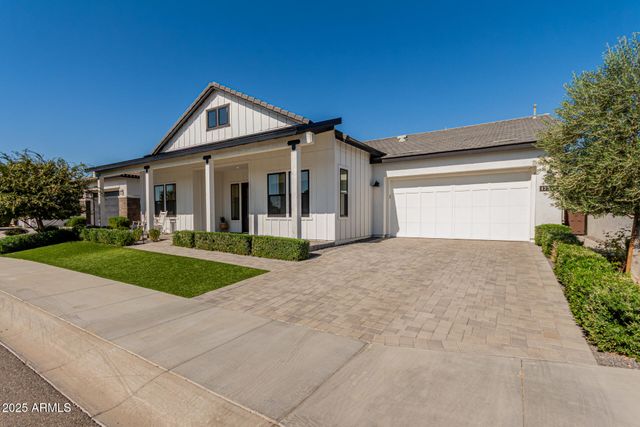 17546 W MONTPELIER Street, Surprise, AZ 85388