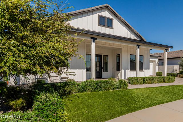 17546 W MONTPELIER Street, Surprise, AZ 85388