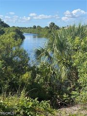 3714 NW 41st LN, Cape Coral, FL 33993
