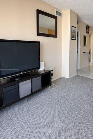 500 Bayview Dr 1225, Sunny Isles Beach, FL 33160