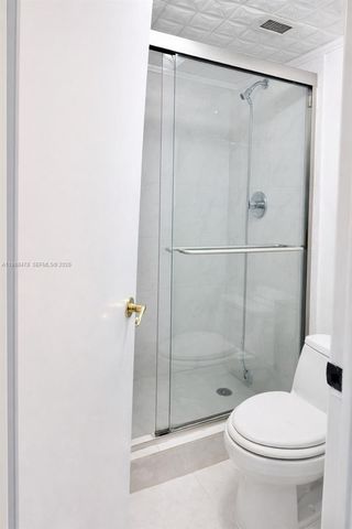 500 Bayview Dr 1225, Sunny Isles Beach, FL 33160