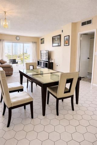 500 Bayview Dr 1225, Sunny Isles Beach, FL 33160