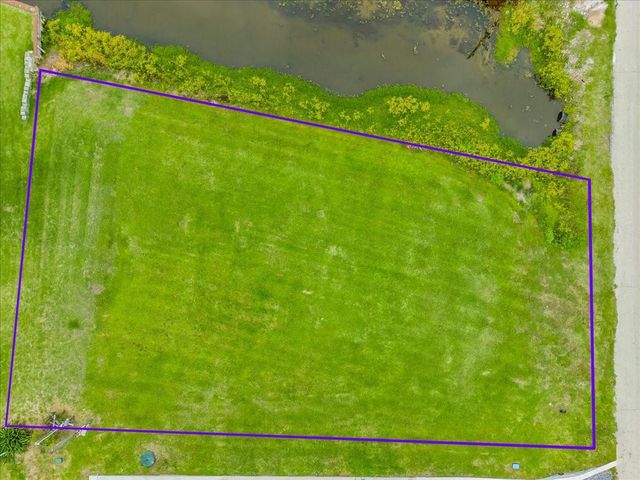 946 Sue Drive, Crystal Beach, TX 77650