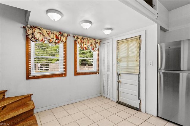 1233 Little Bay AVE, Norfolk, VA 23503