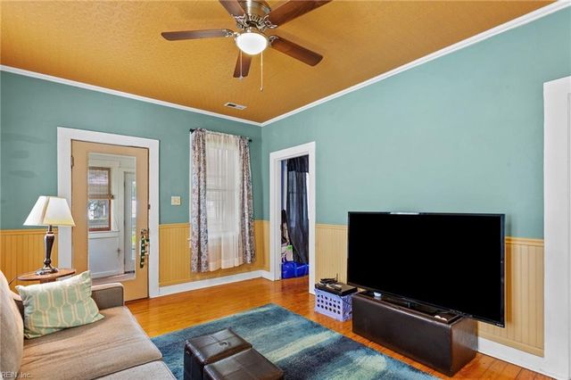 1233 Little Bay AVE, Norfolk, VA 23503