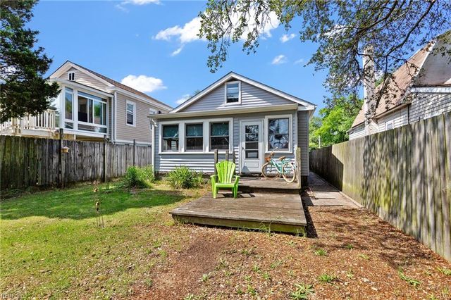 1233 Little Bay AVE, Norfolk, VA 23503