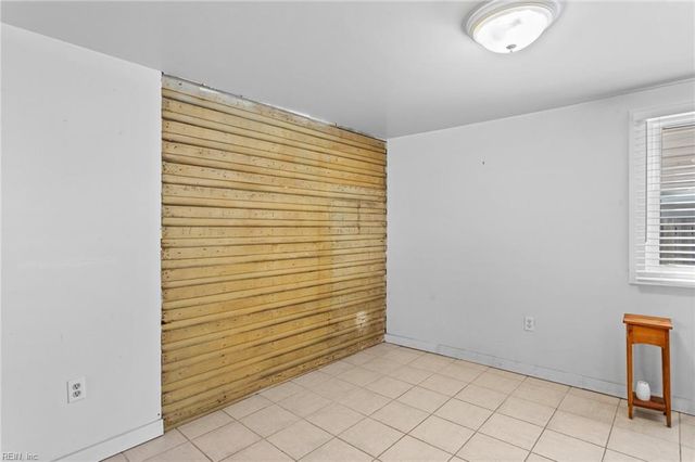 1233 Little Bay AVE, Norfolk, VA 23503