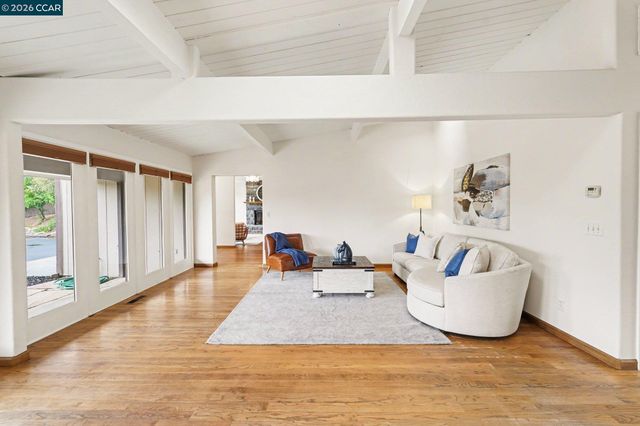 4885 Milden Rd, Martinez, CA 94553