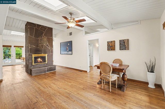 4885 Milden Rd, Martinez, CA 94553