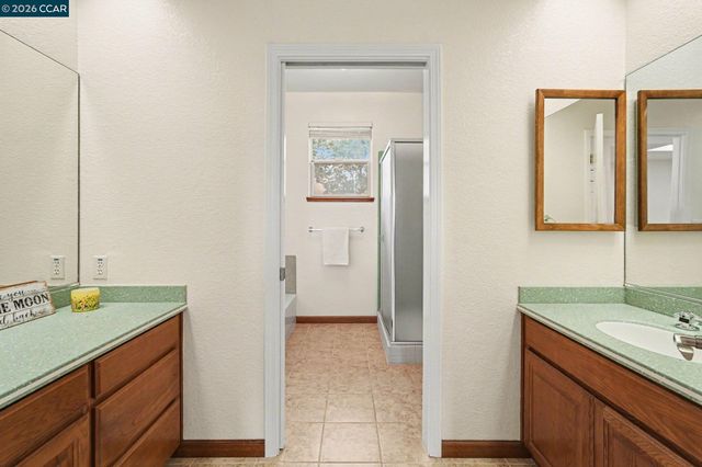 4885 Milden Rd, Martinez, CA 94553