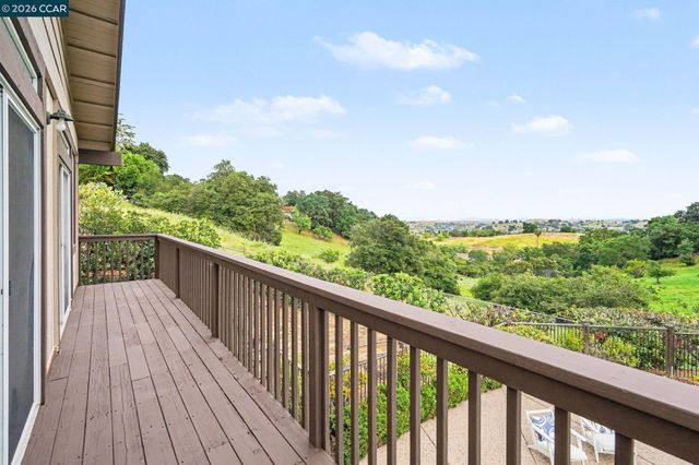 4885 Milden Rd, Martinez, CA 94553