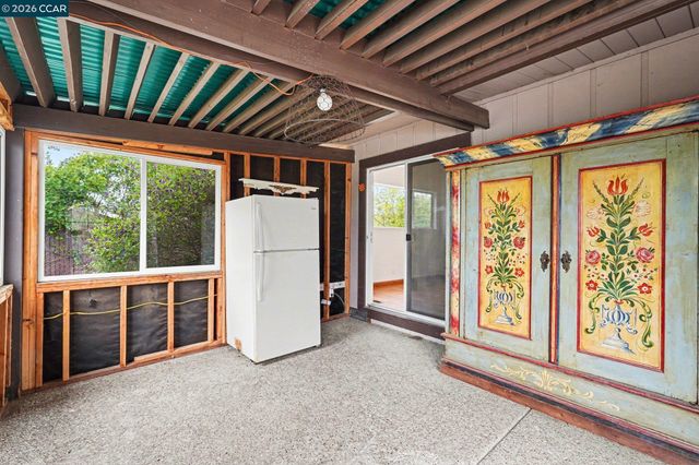 4885 Milden Rd, Martinez, CA 94553