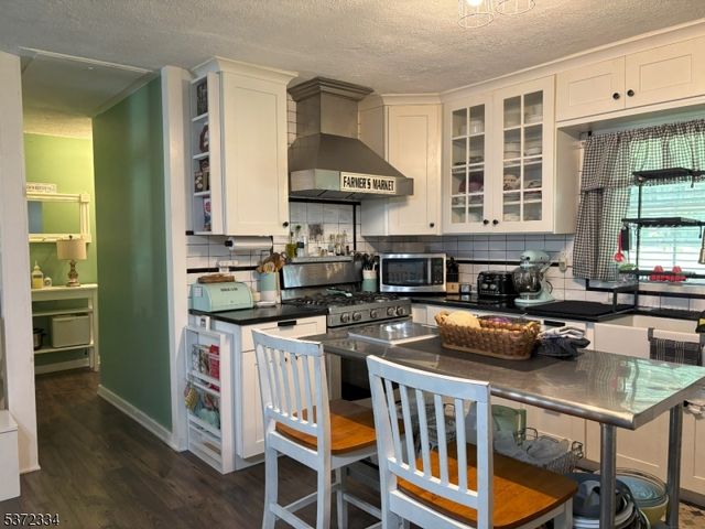 38 Mary Jones Rd, Hampton Twp., NJ 07860