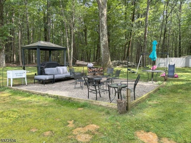 38 Mary Jones Rd, Hampton Twp., NJ 07860