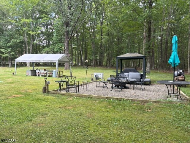 38 Mary Jones Rd, Hampton Twp., NJ 07860