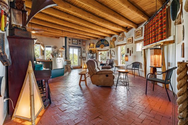 7675-C Old Santa Fe, Santa Fe, NM 87505