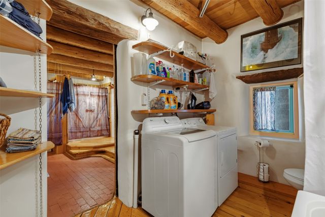 7675-C Old Santa Fe, Santa Fe, NM 87505