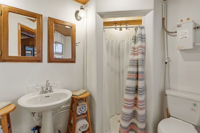 7675-C Old Santa Fe, Santa Fe, NM 87505