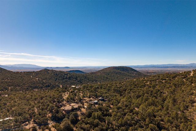 7675-C Old Santa Fe, Santa Fe, NM 87505