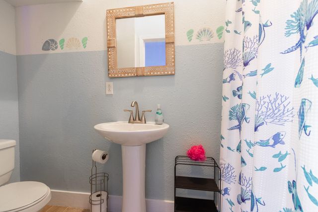 1330 Leilani Drive, Tiki Island, TX 77554