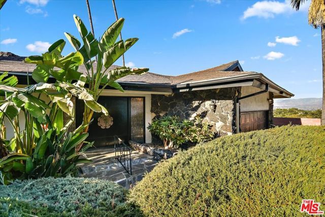 15451 Longbow Drive, Sherman Oaks, CA 91403