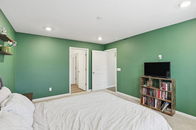 4787 CARSON Court, Woodburn, IN 46797