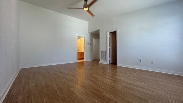 2202 N Peak Street, Dallas, TX 75204