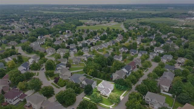 6403 Wilcot Court, Johnston, IA 50131