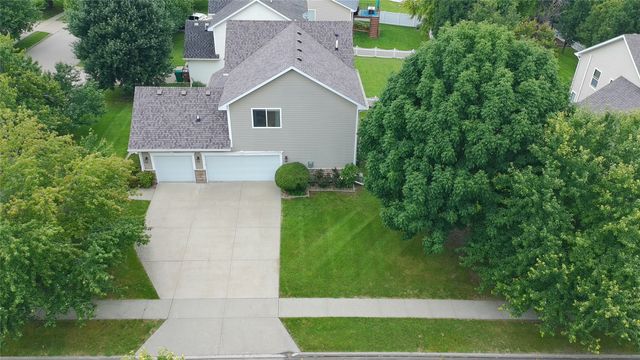 6403 Wilcot Court, Johnston, IA 50131