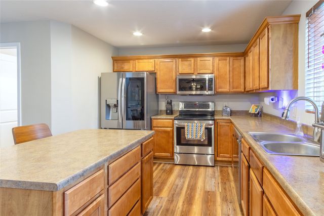 6403 Wilcot Court, Johnston, IA 50131