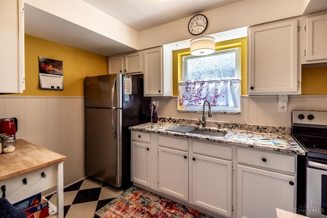 2113 W Fork Road, Cincinnati, OH 45211