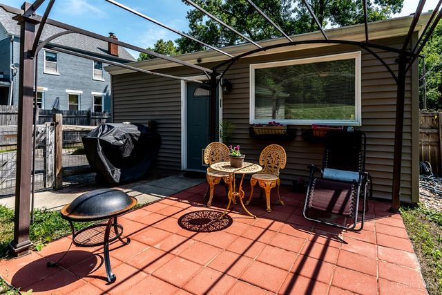 2113 W Fork Road, Cincinnati, OH 45211