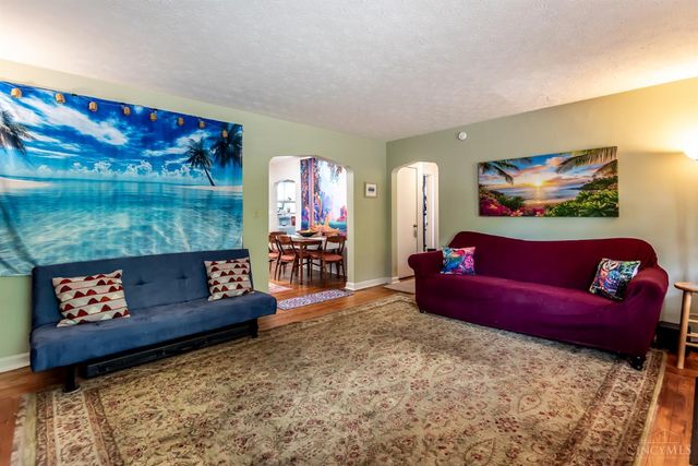 2113 W Fork Road, Cincinnati, OH 45211
