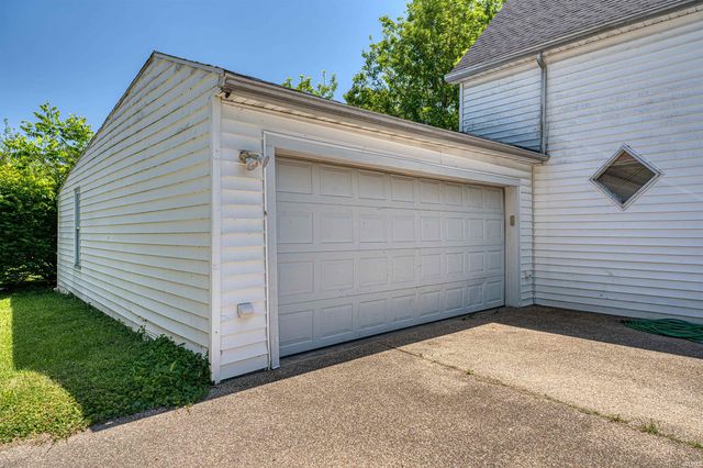 401 N 6th Street, Boonville, IN 47601