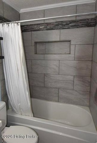 8205 Cris Dr, Louisville, KY 40291