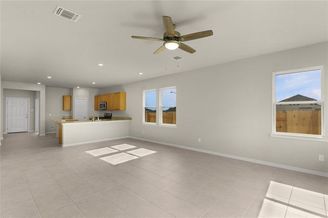 25624 Wheat Seed LN, Elgin, TX 78621