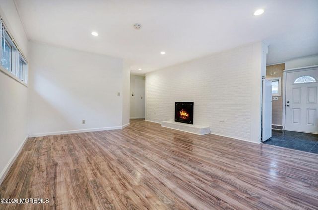 59 Lakewood Road, Manasquan, NJ 08736