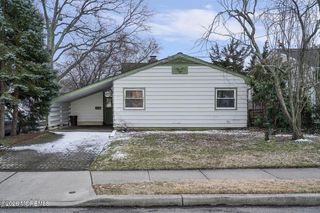 59 Lakewood Road, Manasquan, NJ 08736