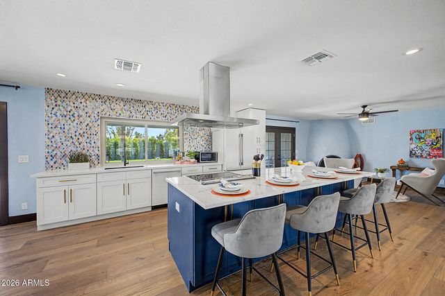 5633 E WETHERSFIELD Road, Scottsdale, AZ 85254