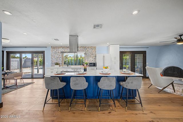 5633 E WETHERSFIELD Road, Scottsdale, AZ 85254