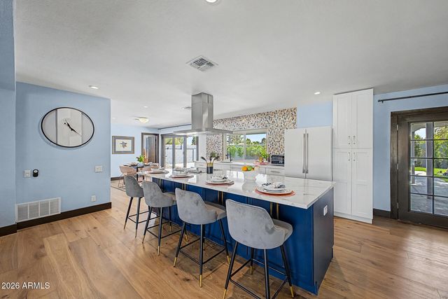 5633 E WETHERSFIELD Road, Scottsdale, AZ 85254