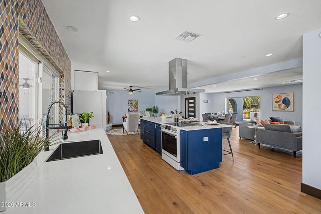 5633 E WETHERSFIELD Road, Scottsdale, AZ 85254