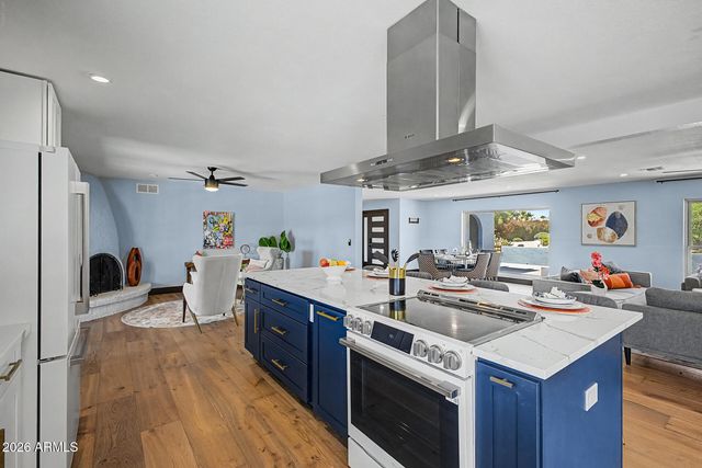 5633 E WETHERSFIELD Road, Scottsdale, AZ 85254