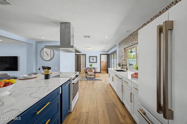 5633 E WETHERSFIELD Road, Scottsdale, AZ 85254