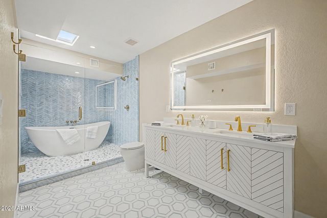 5633 E WETHERSFIELD Road, Scottsdale, AZ 85254