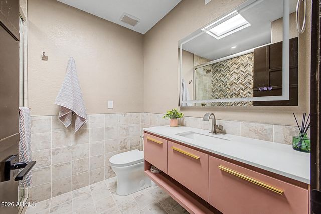 5633 E WETHERSFIELD Road, Scottsdale, AZ 85254