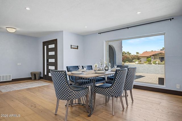 5633 E WETHERSFIELD Road, Scottsdale, AZ 85254