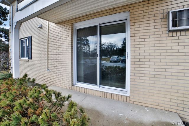 1178 Indian Church Road 31, West Seneca, NY 14224