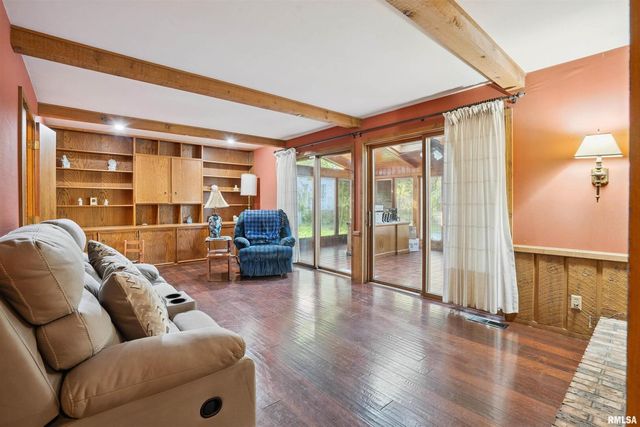 3800 14TH Street, Rock Island, IL 61201